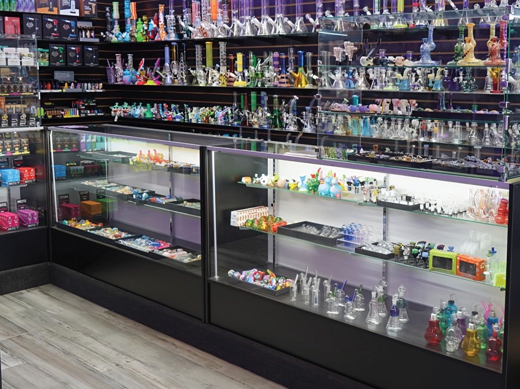 Glass & Water Pipes